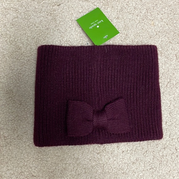Never been worn Kate Spade Bow turtle neck warmer - Picture 1 of 3
